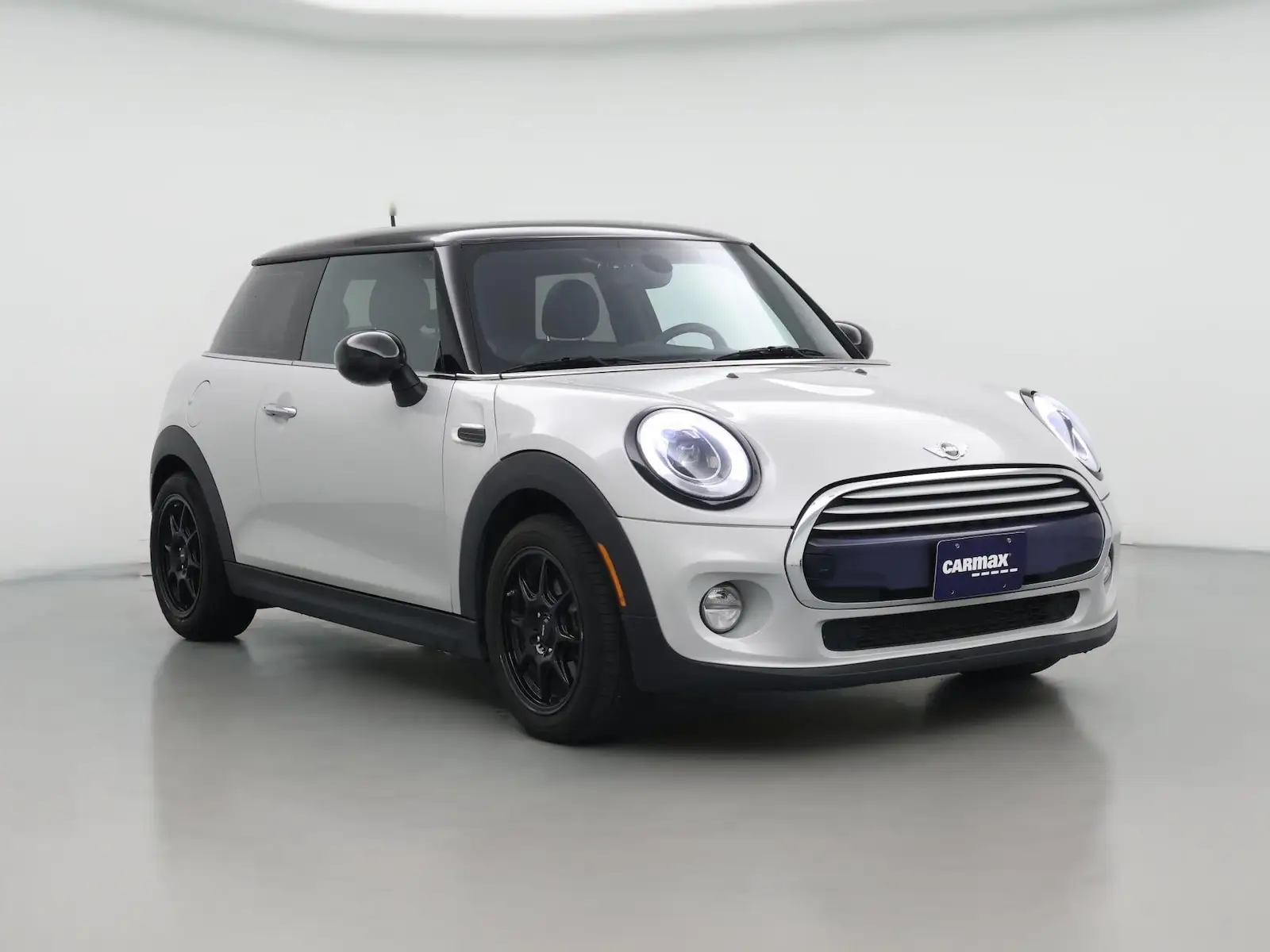 2015 MINI Cooper Base photo 1