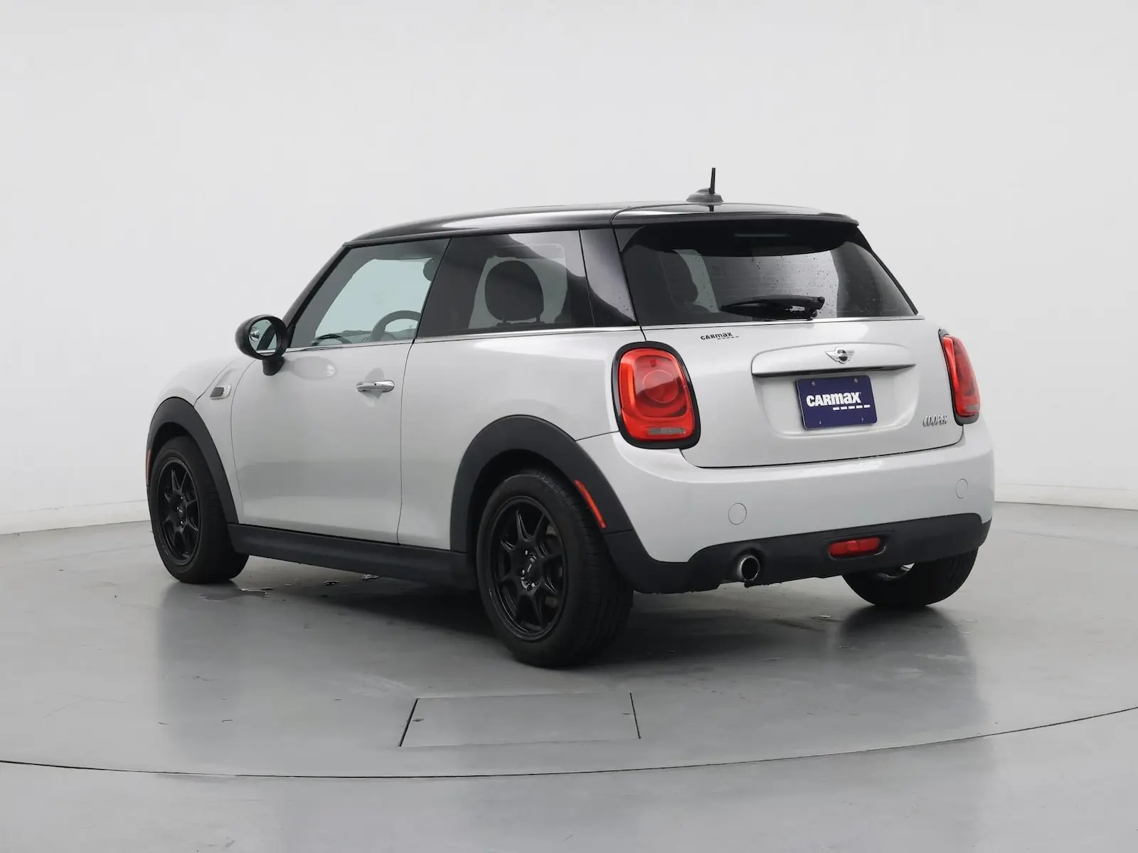 2015 MINI Cooper Base photo 3