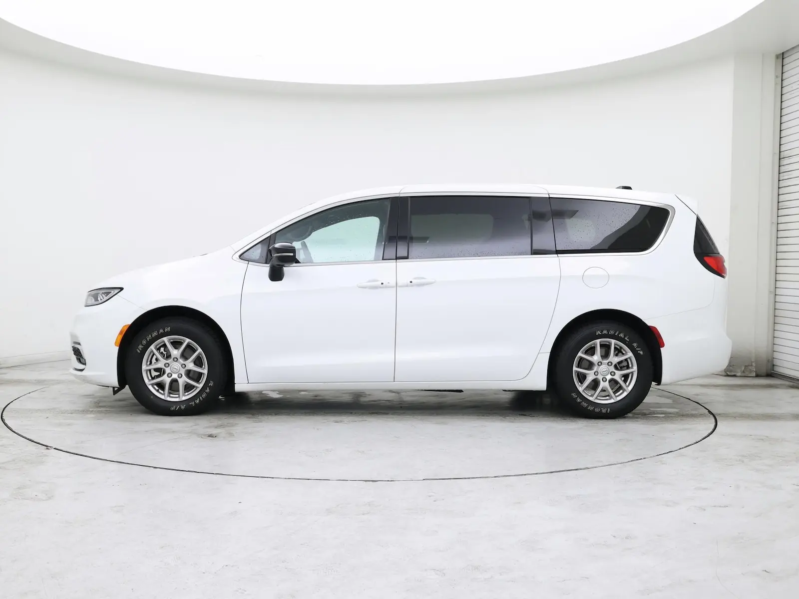 2025 Chrysler Pacifica Select photo 4