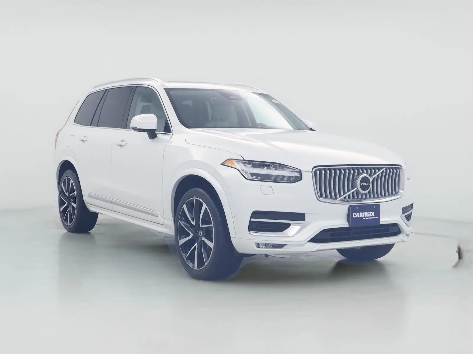 2023 Volvo XC90 B5 Plus AWD's photo