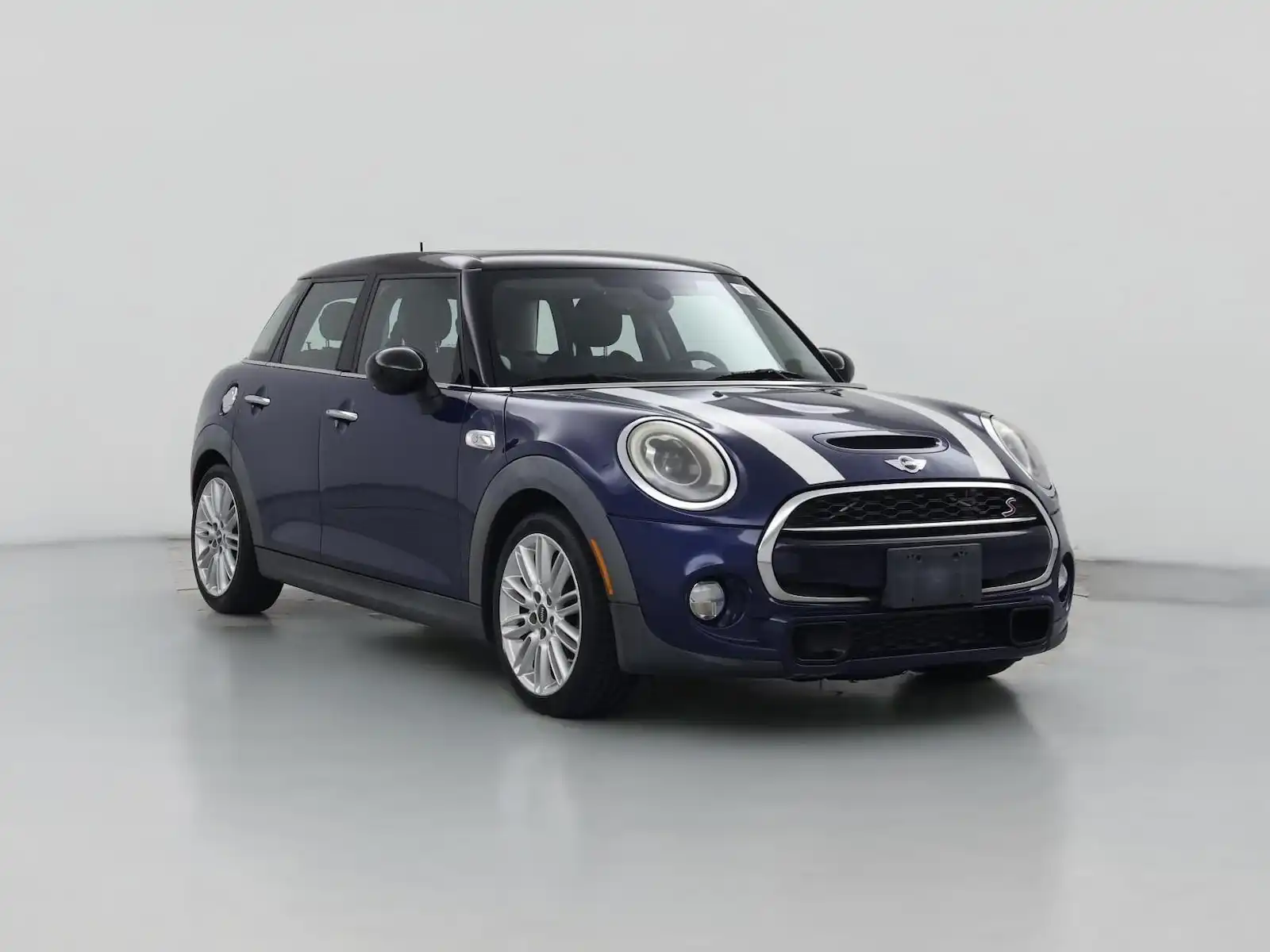2015 MINI Cooper S 4 Door's photo
