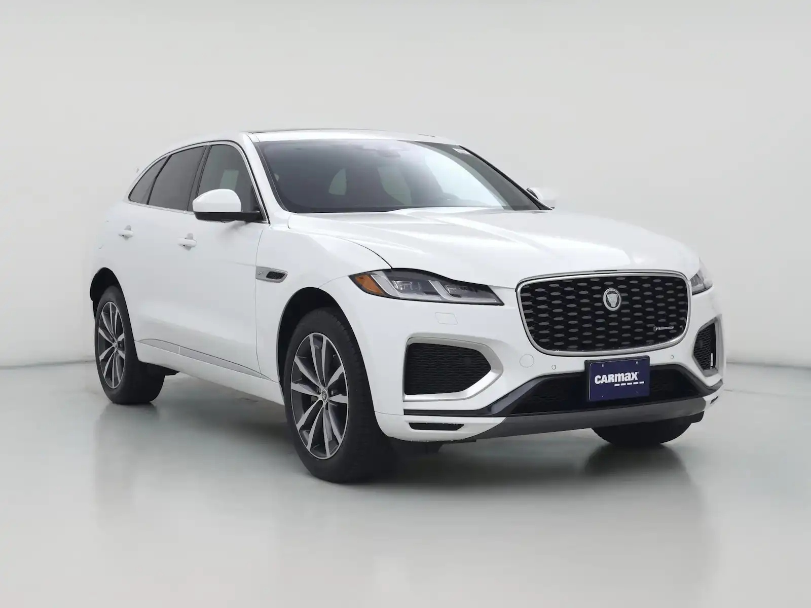 2024 Jaguar F-PACE P250 R-Dynamic S's photo