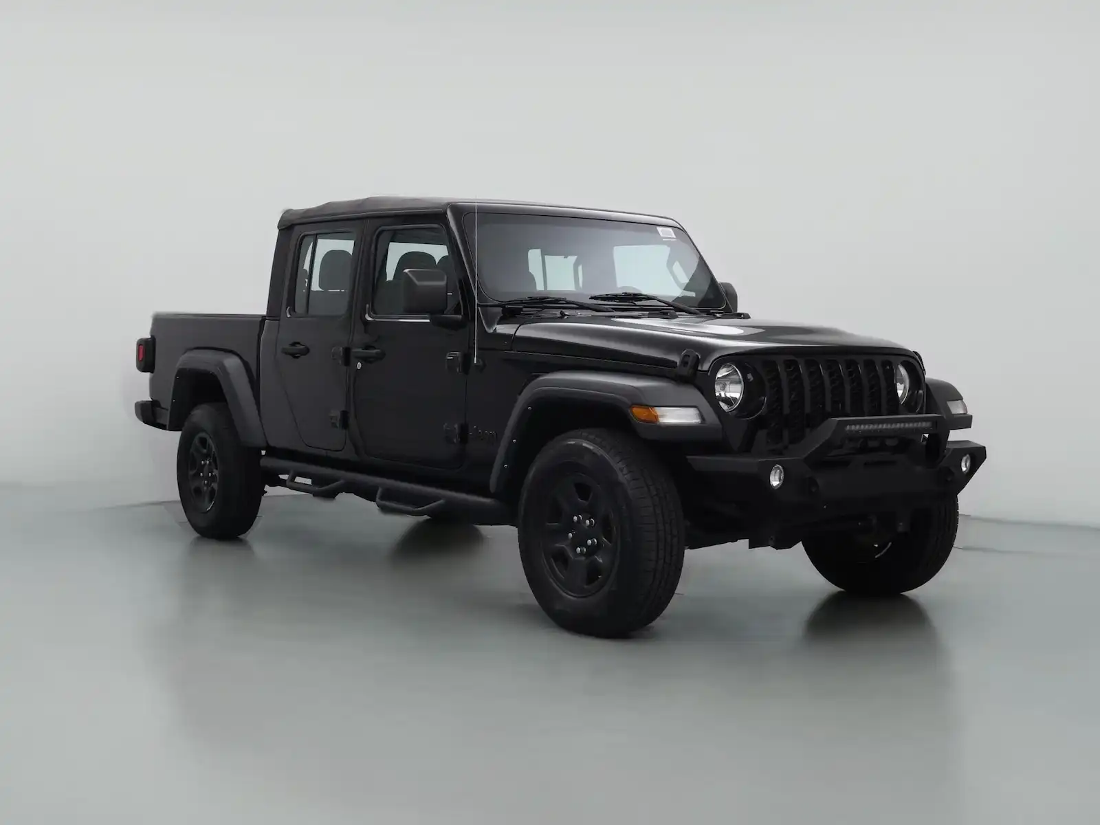 2022 Jeep Gladiator Sport's photo