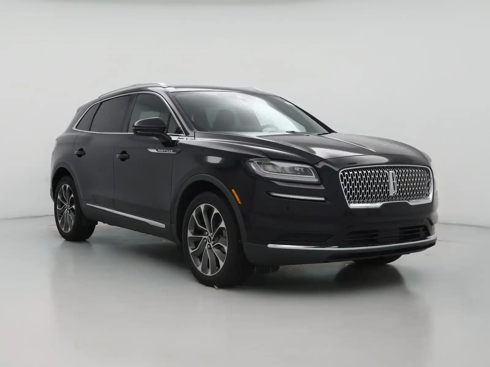 2023 Lincoln Nautilus Reserve FWD's photo