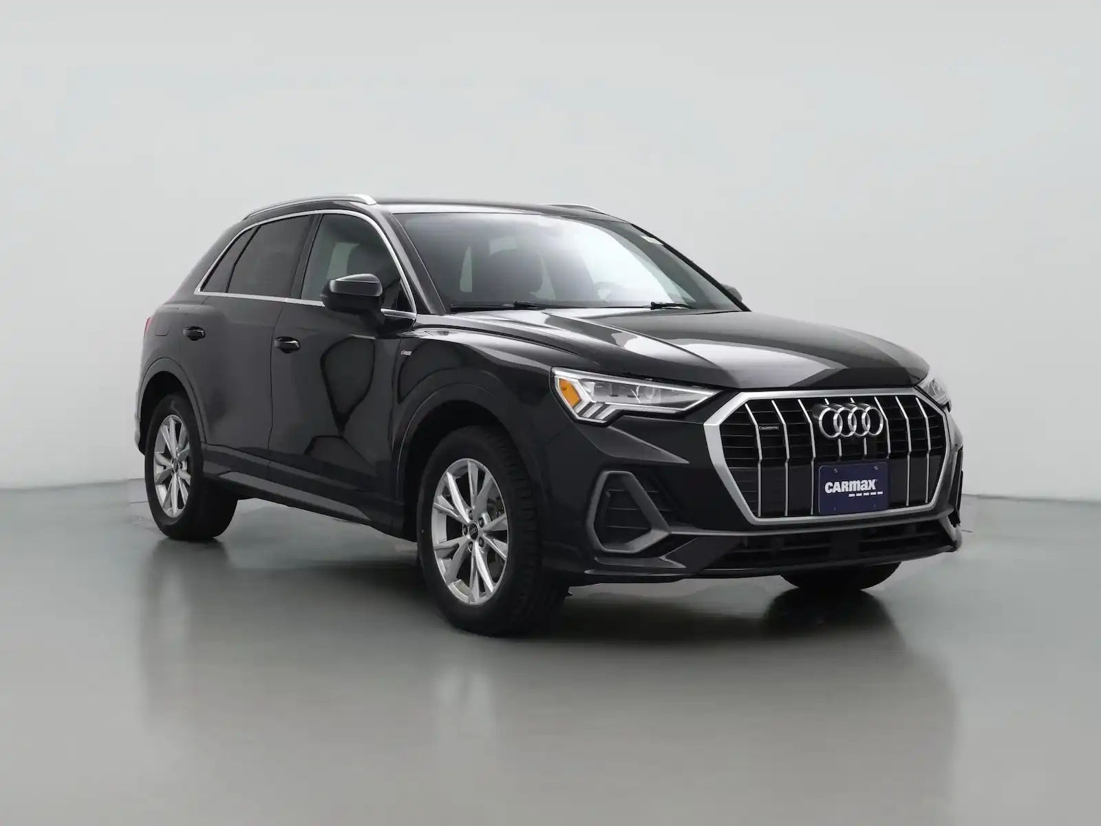 2023 Audi Q3 45 TFSI S Line Premium Plus quattro's photo