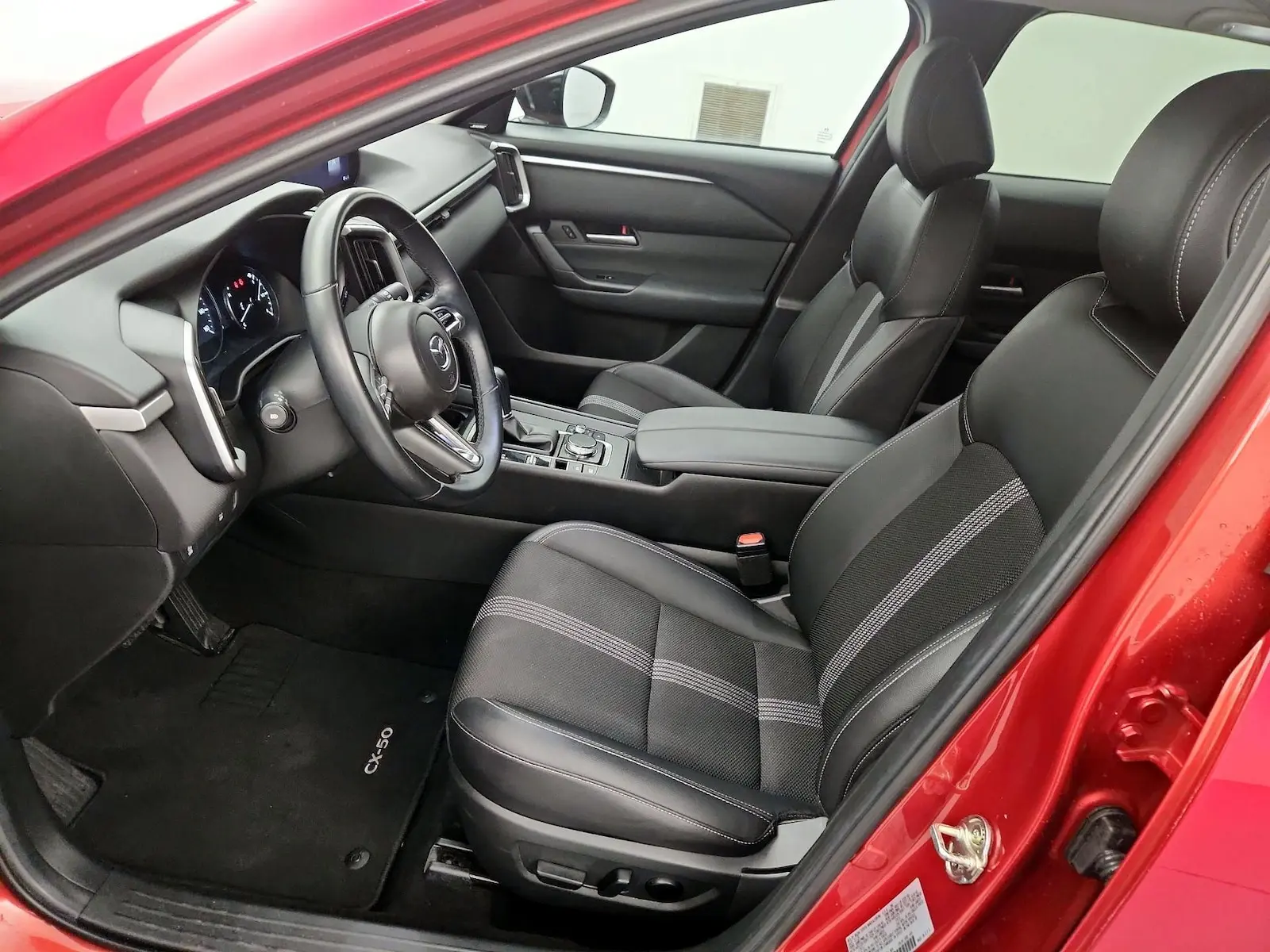 2025 Mazda CX-50 2.5 Premium S photo 3