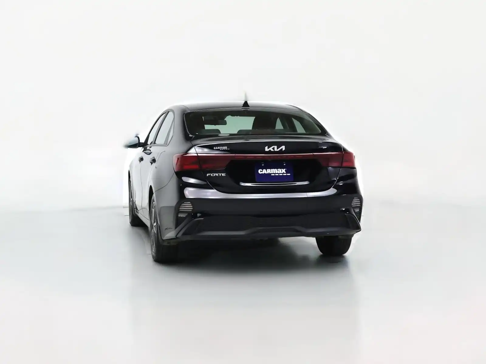 2023 Kia Forte LXS Auto's photo