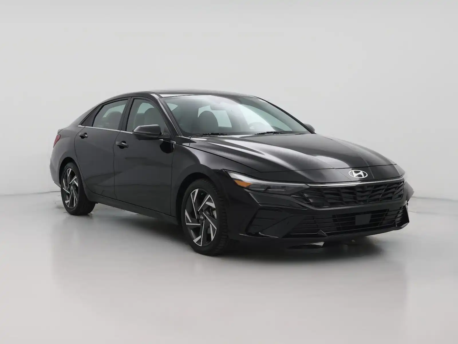2024 Hyundai Elantra 2.0 Limited IVT's photo