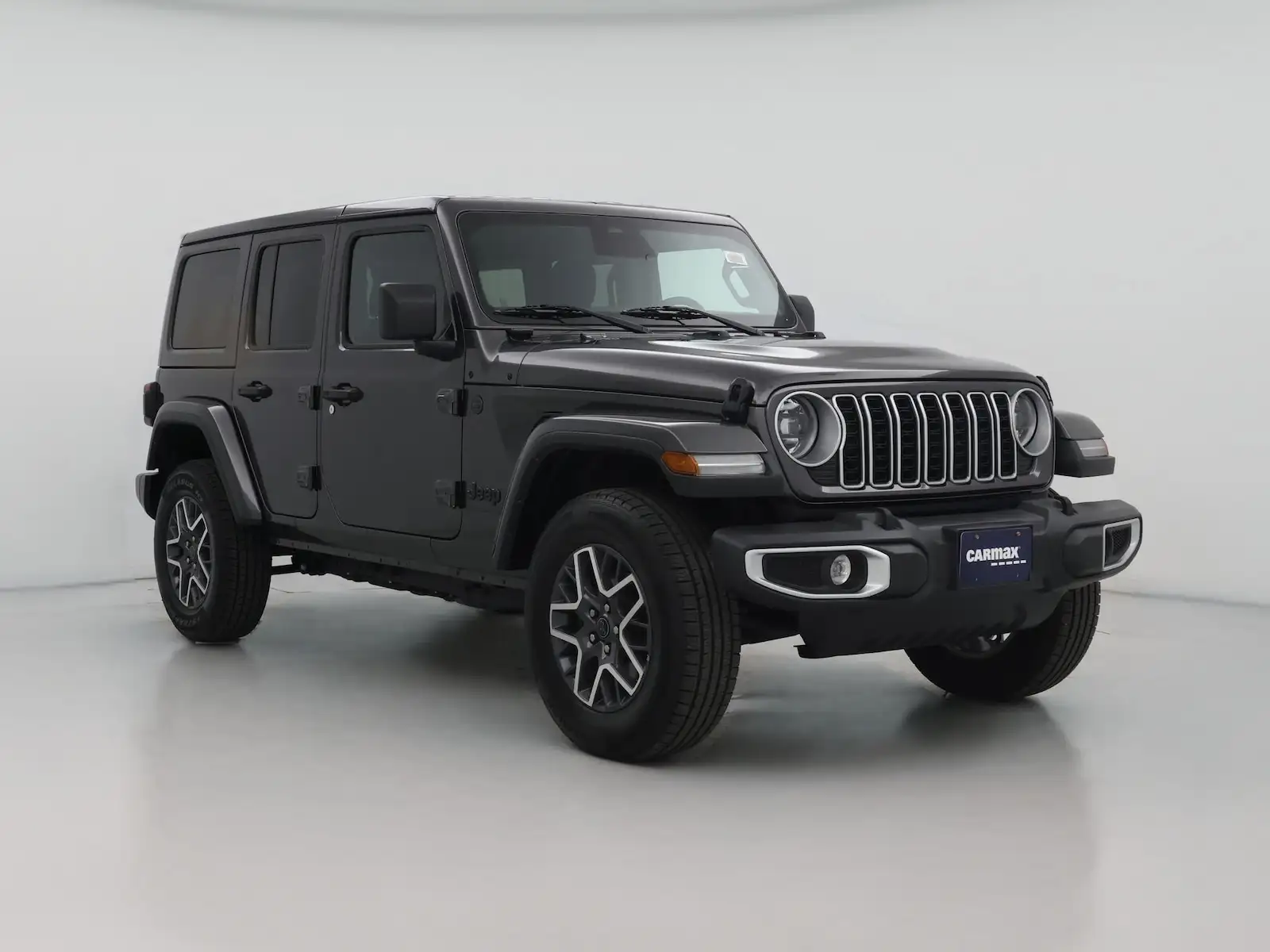 2025 Jeep Wrangler Sahara's photo