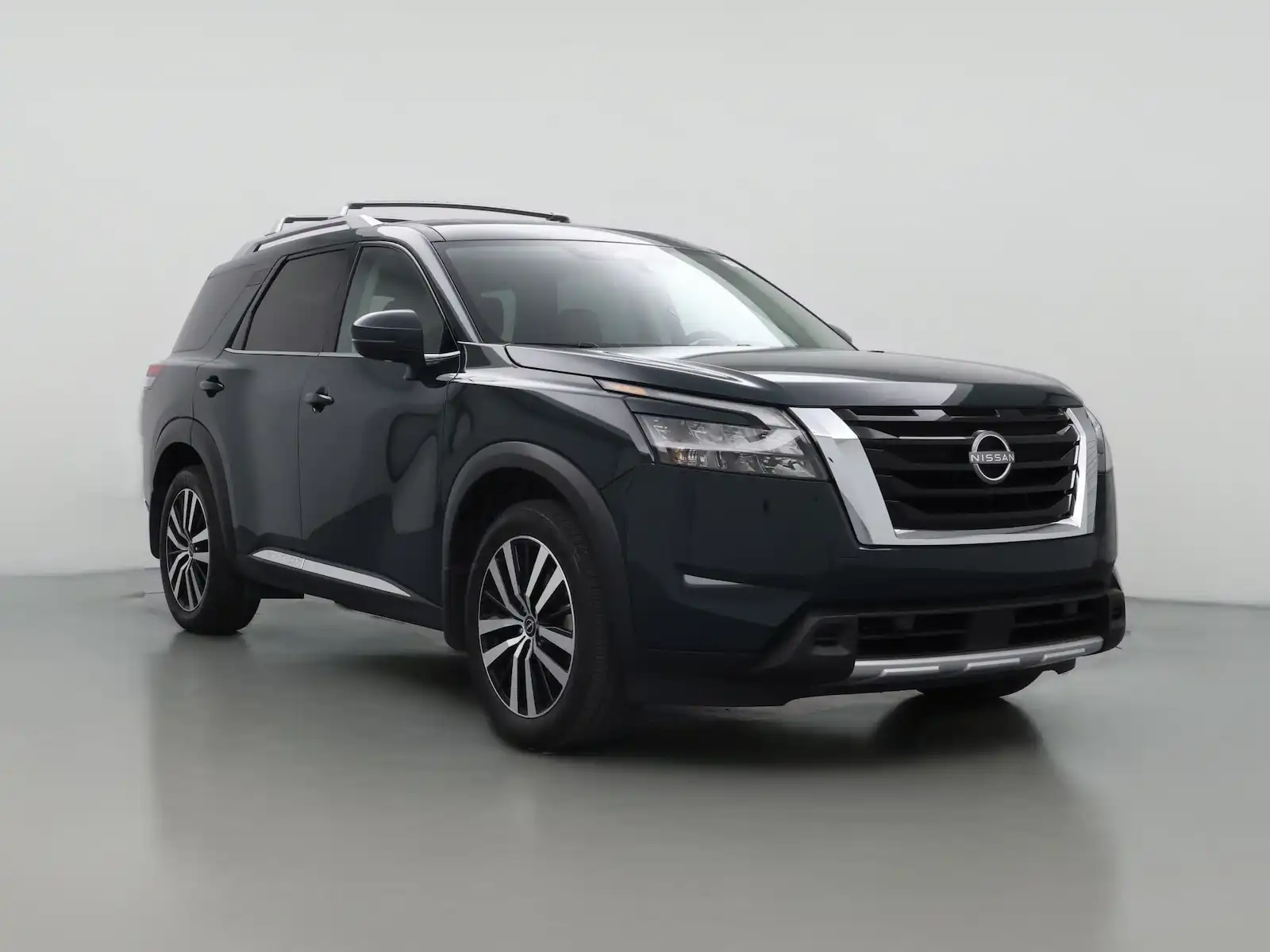 2025 Nissan Pathfinder Platinum FWD's photo