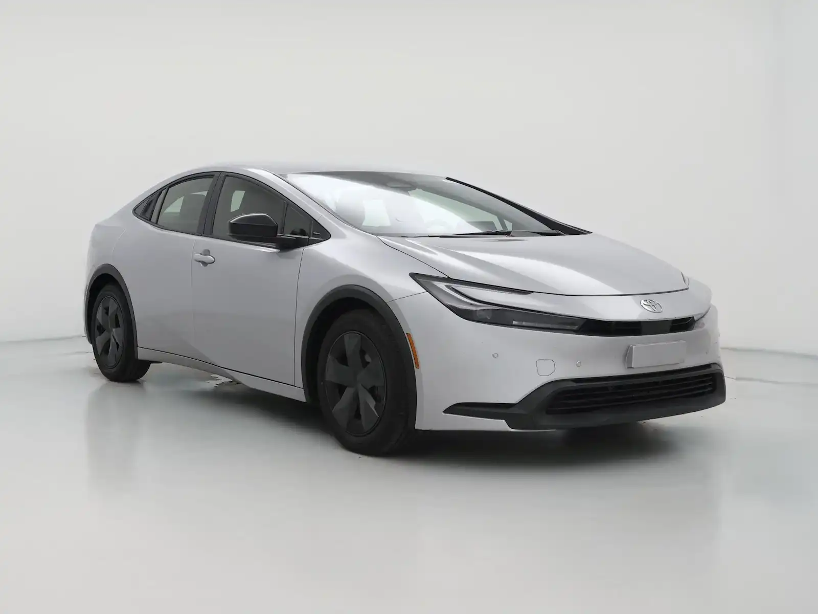 2025 Toyota Prius LE FWD's photo