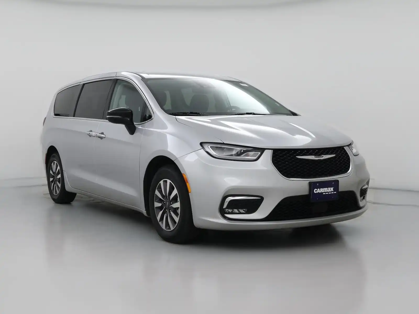2024 Chrysler Pacifica Hybrid PHEV Select's photo
