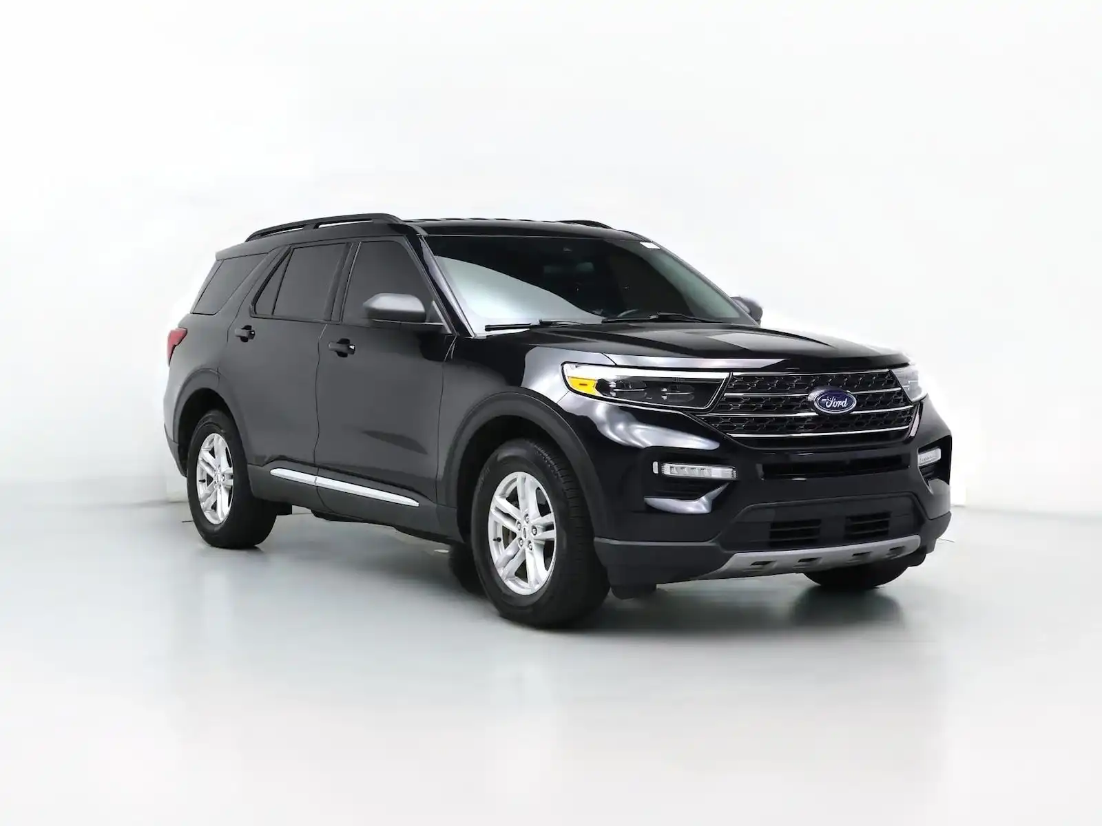 2020 Ford Explorer XLT 4WD's photo