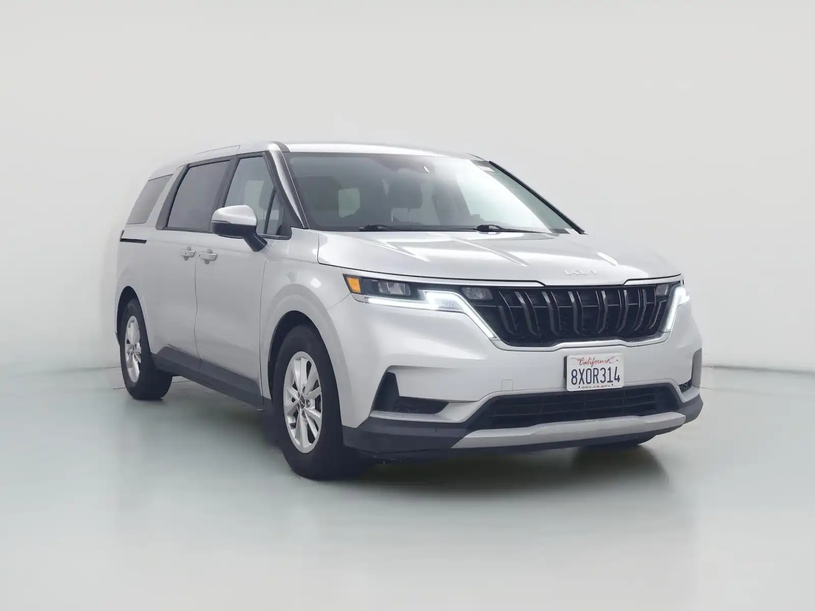 2022 Kia Sedona LX's photo
