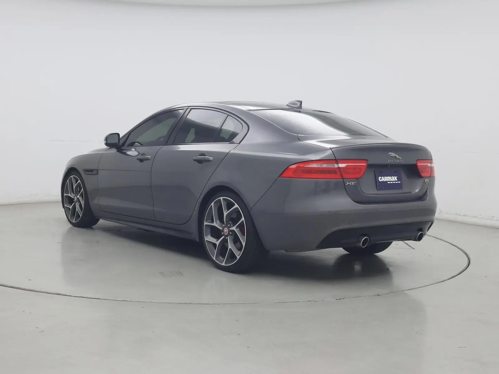 2019 Jaguar XE S photo 3