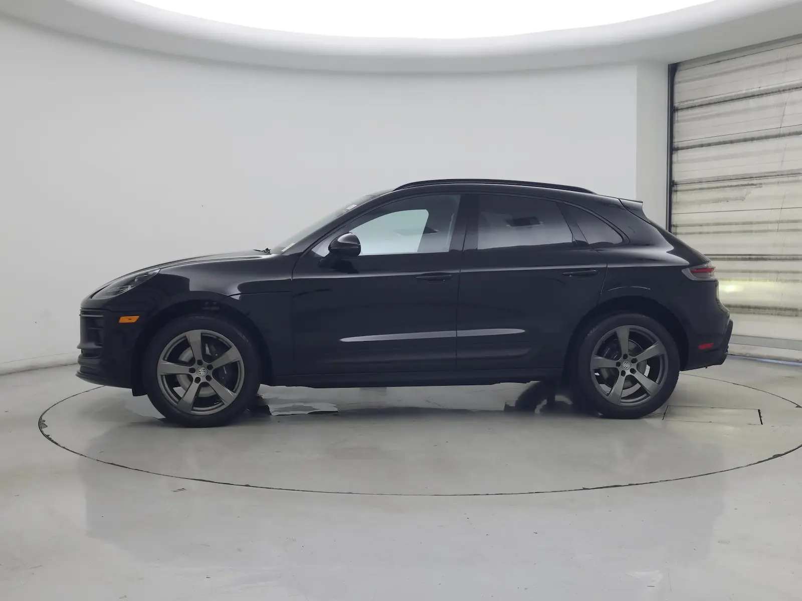 2023 Porsche Macan undefined photo 4