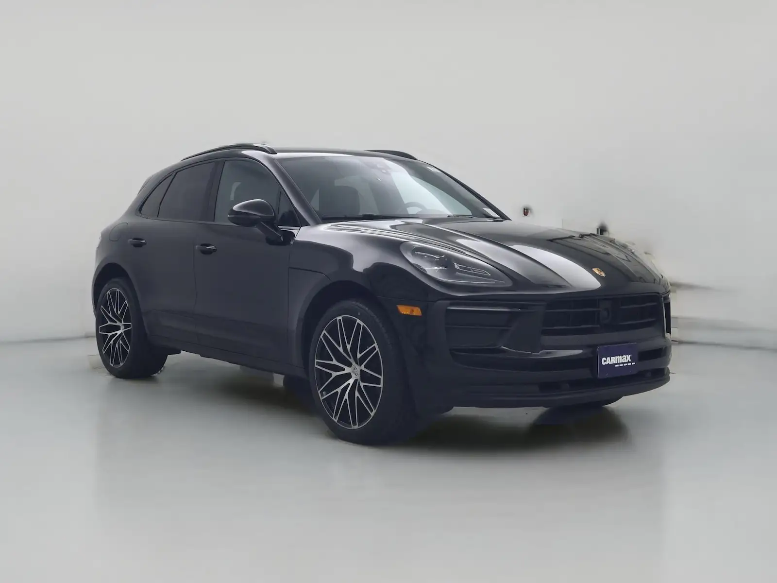 2023 Porsche Macan Base photo 1
