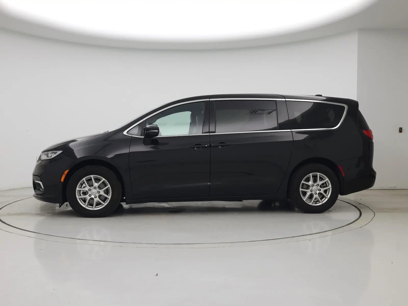 2025 Chrysler Pacifica Select photo 4