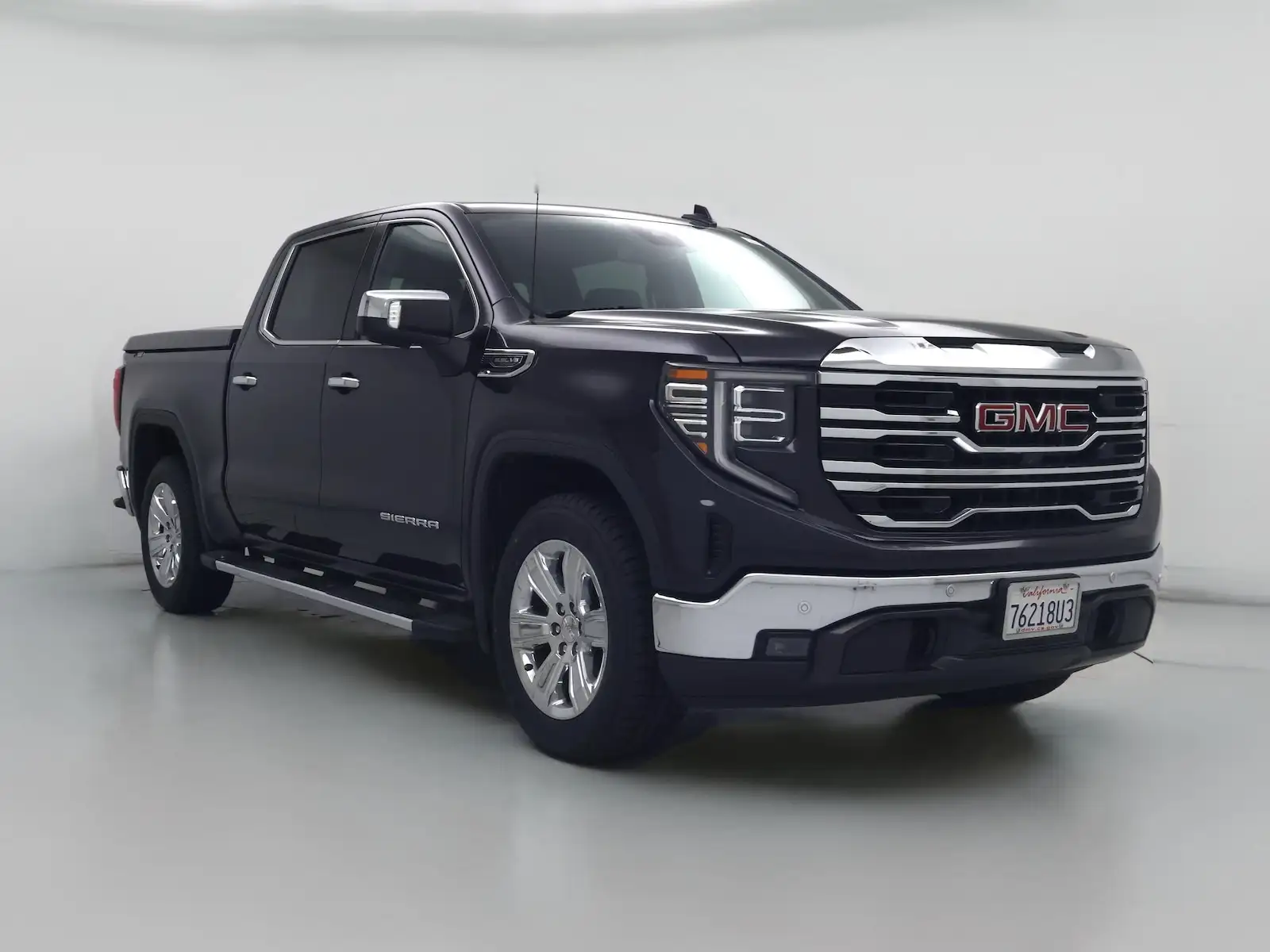 2023 GMC Sierra SLT 4WD Crew Cab Short Box's photo