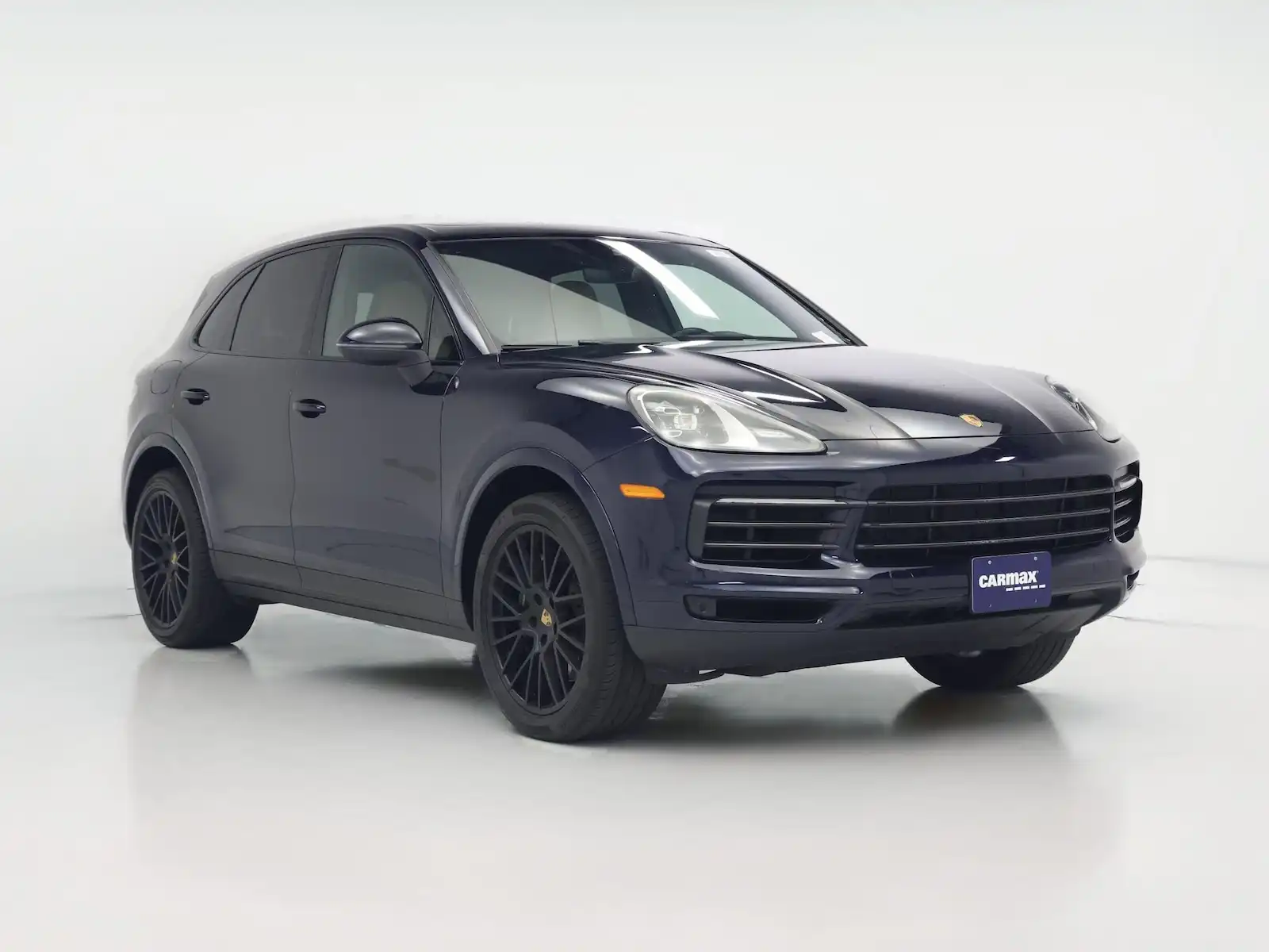 2023 Porsche Cayenne Platinum Edition's photo