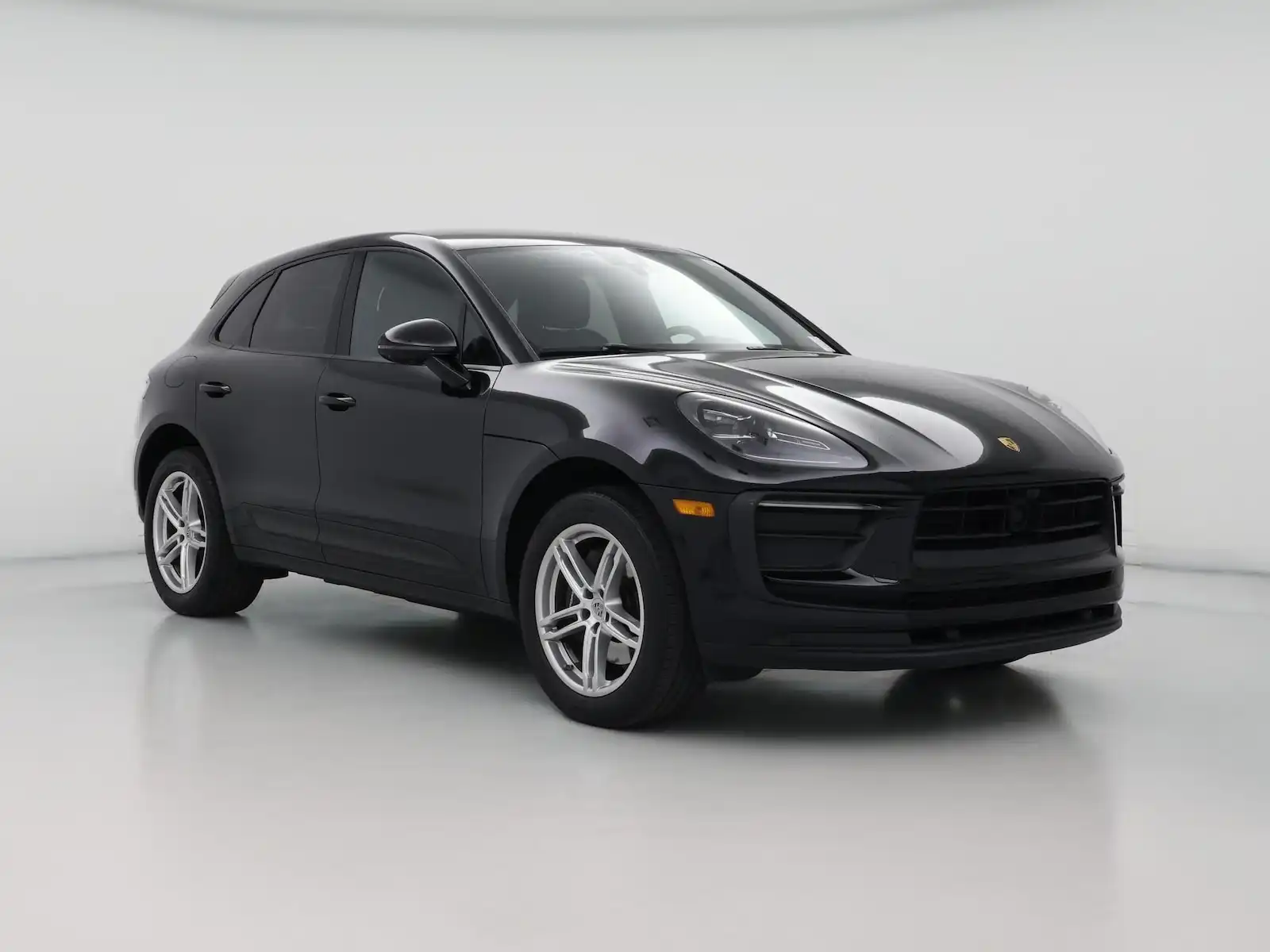 2023 Porsche Macan T's photo