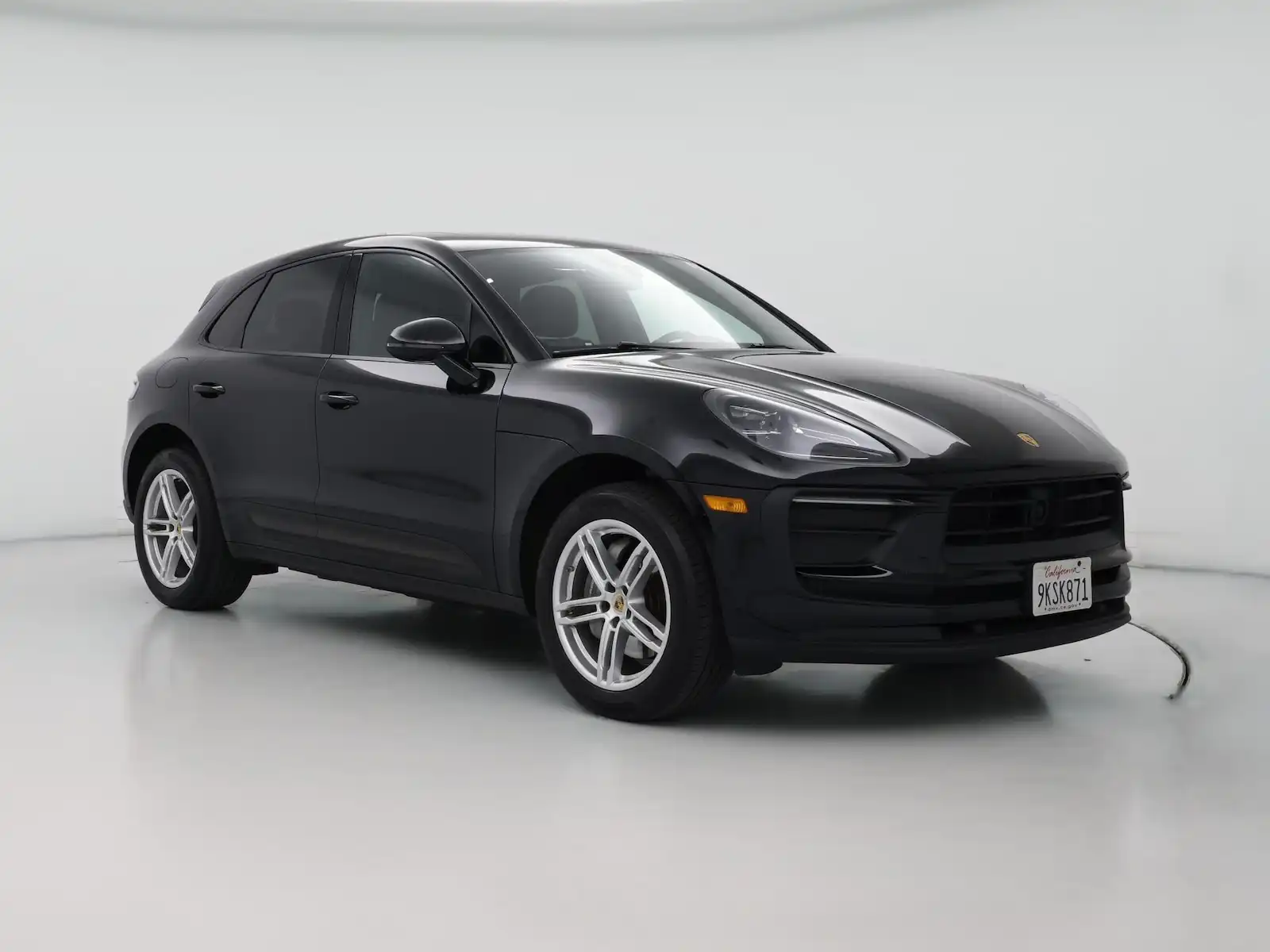 2024 Porsche Macan T's photo