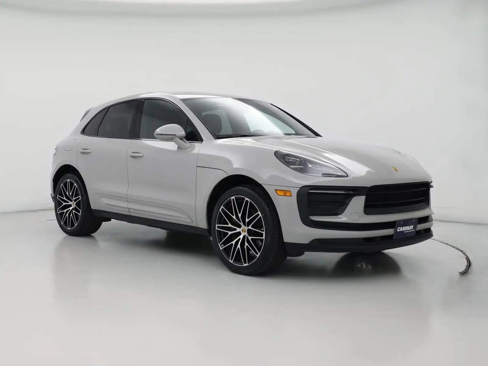 2022 Porsche Macan Base's photo