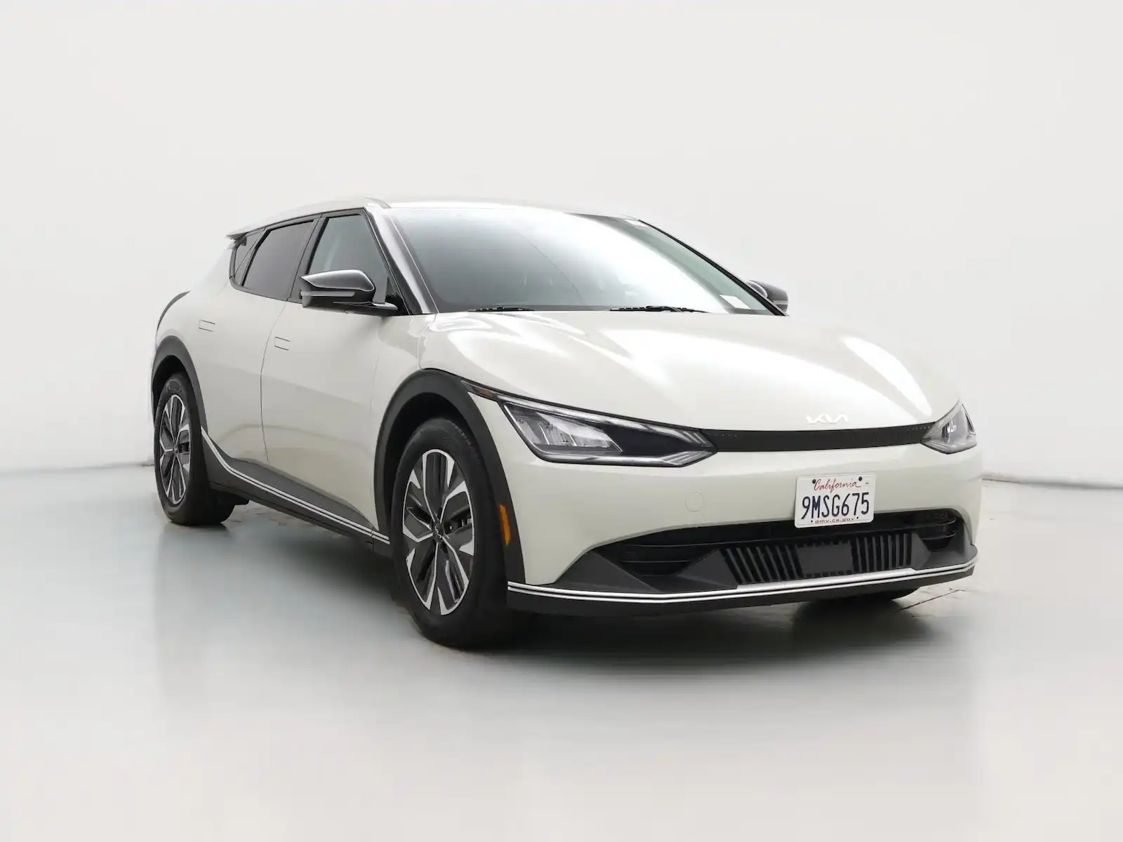2024 Kia EV6 L AWD Light R's photo