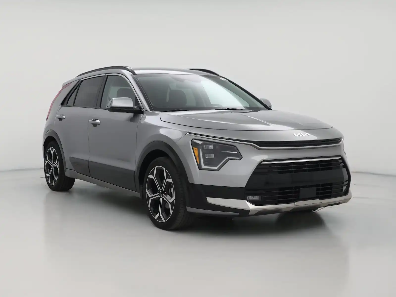 2023 Kia Niro PHEV Touring SX's photo