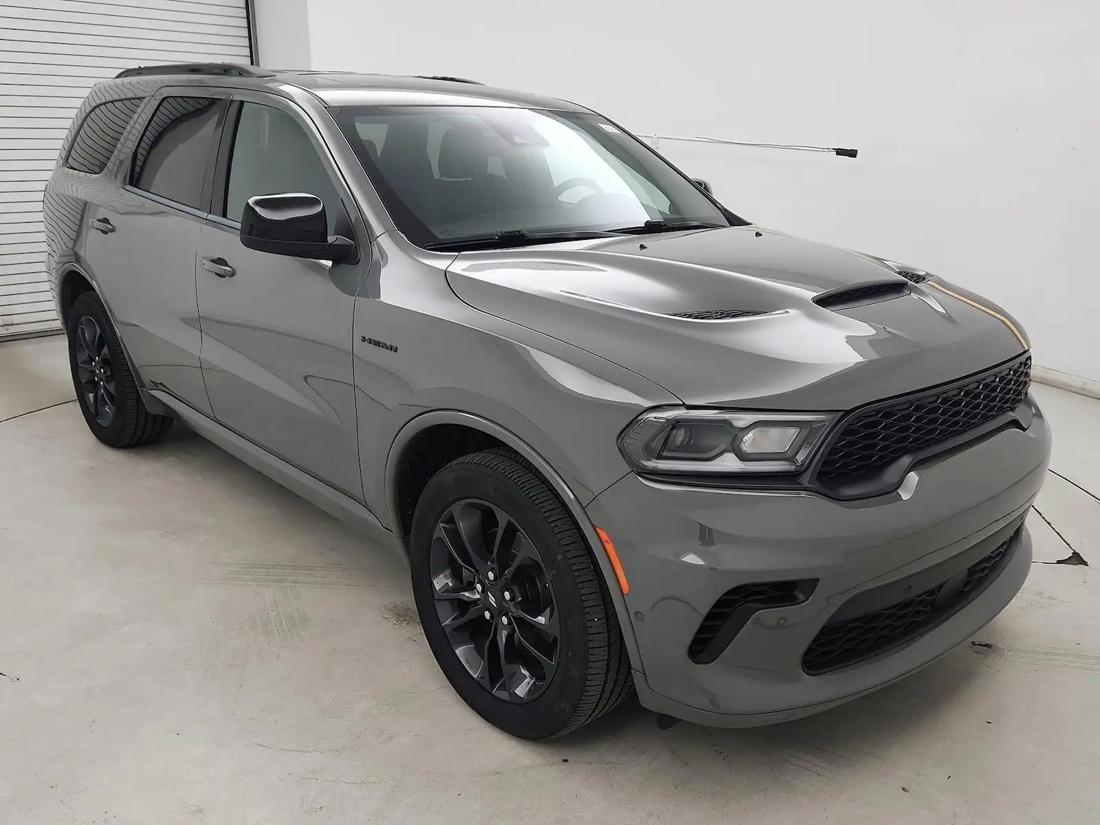 2023 Dodge Durango HEMI R/T AWD Orange's photo