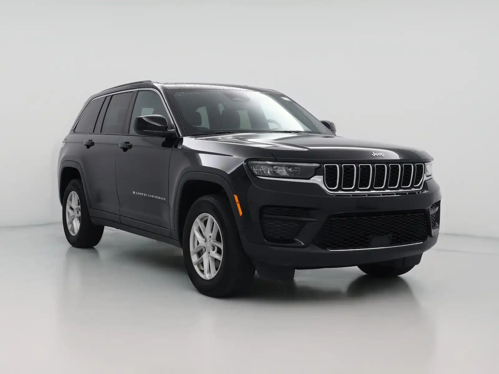 2024 Jeep Grand Cherokee Laredo X 4WD's photo