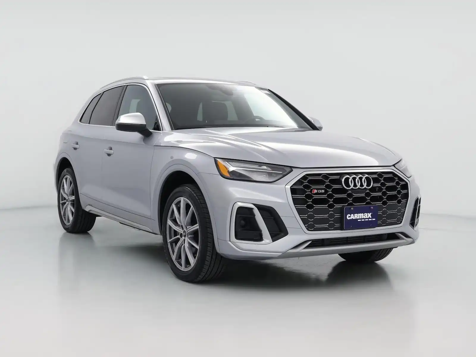 2023 Audi SQ5 Premium Plus's photo