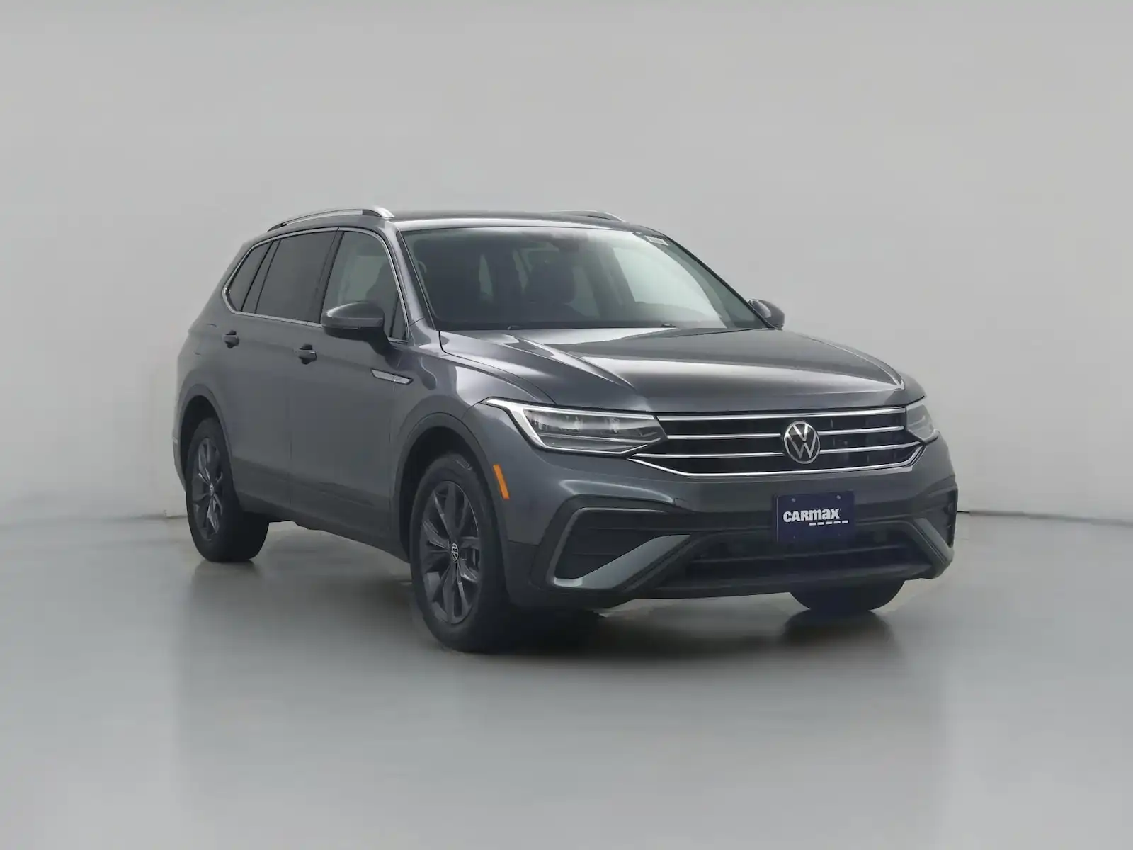 2022 Volkswagen Tiguan 2.0T SE 4Motion's photo