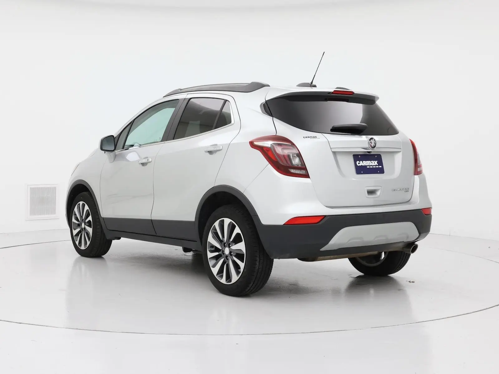 2022 Buick Encore Preferred AWD photo 3