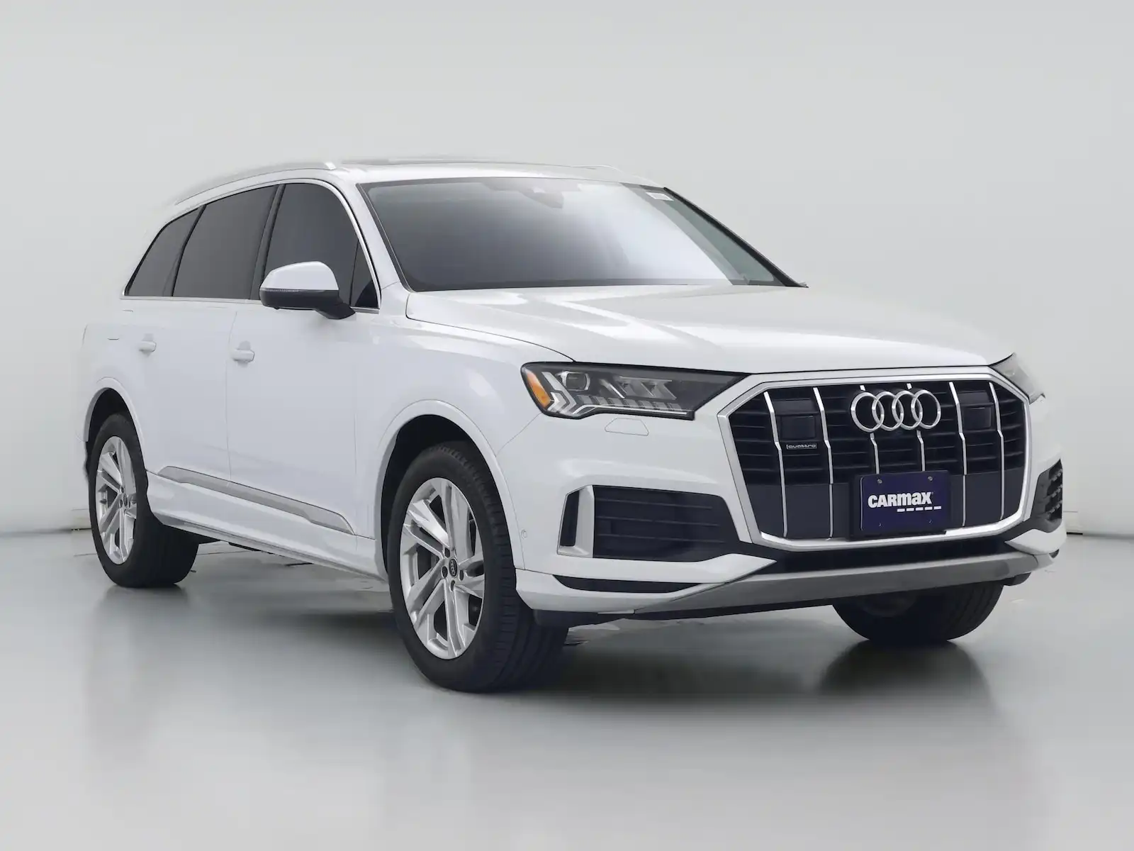 2024 Audi Q7 45 Premium Plus quattro Tiptronic's photo