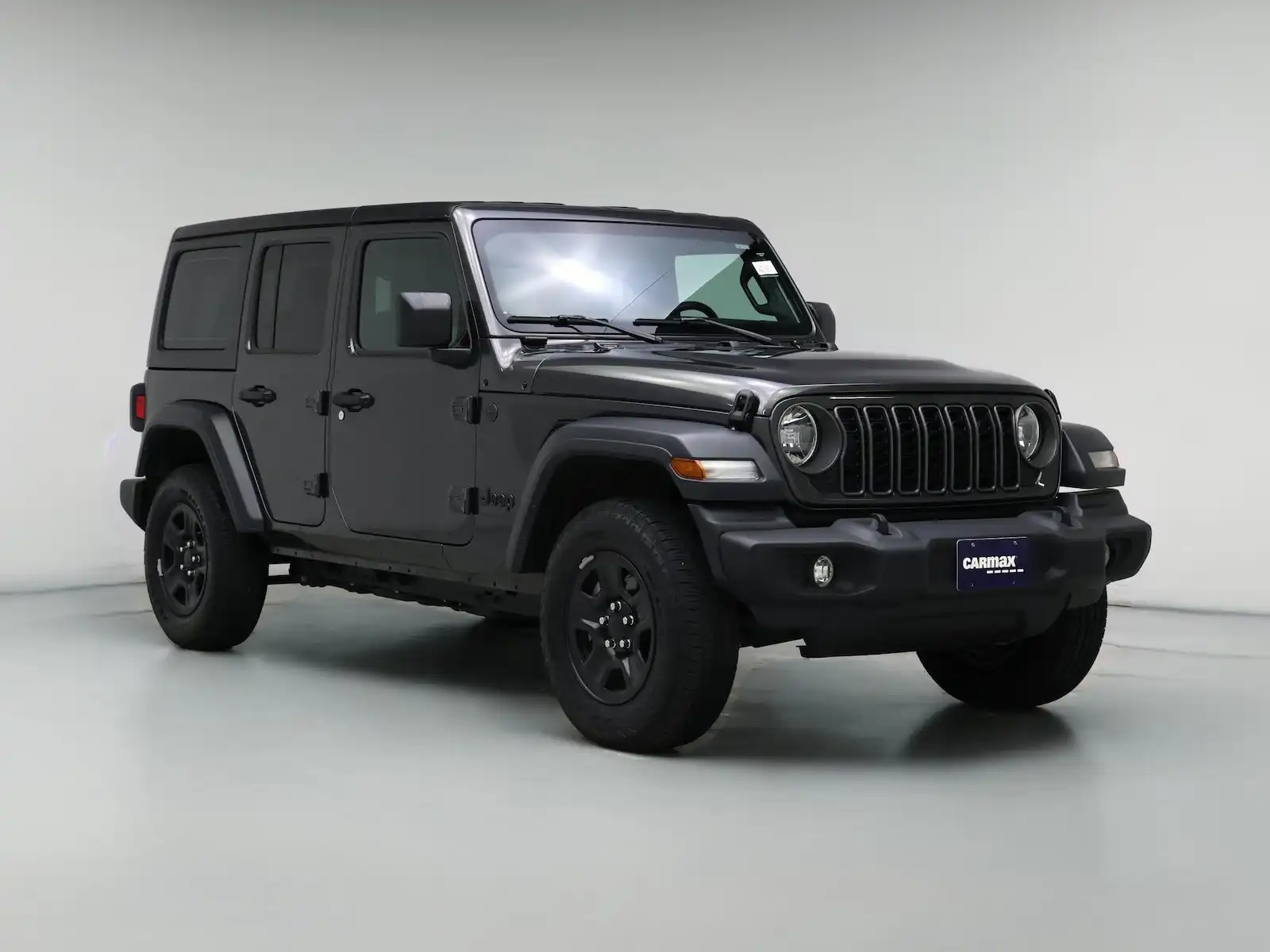 2025 Jeep Wrangler Sport's photo