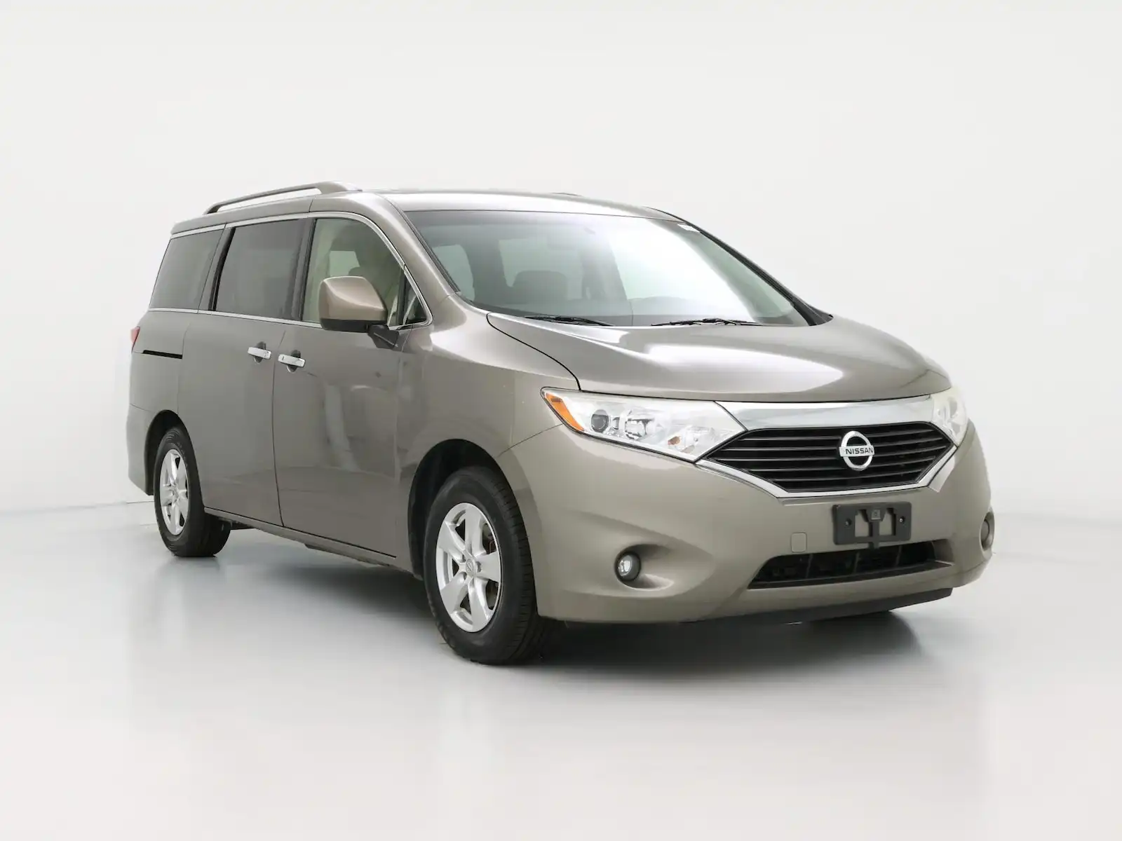2016 Nissan Quest SV's photo