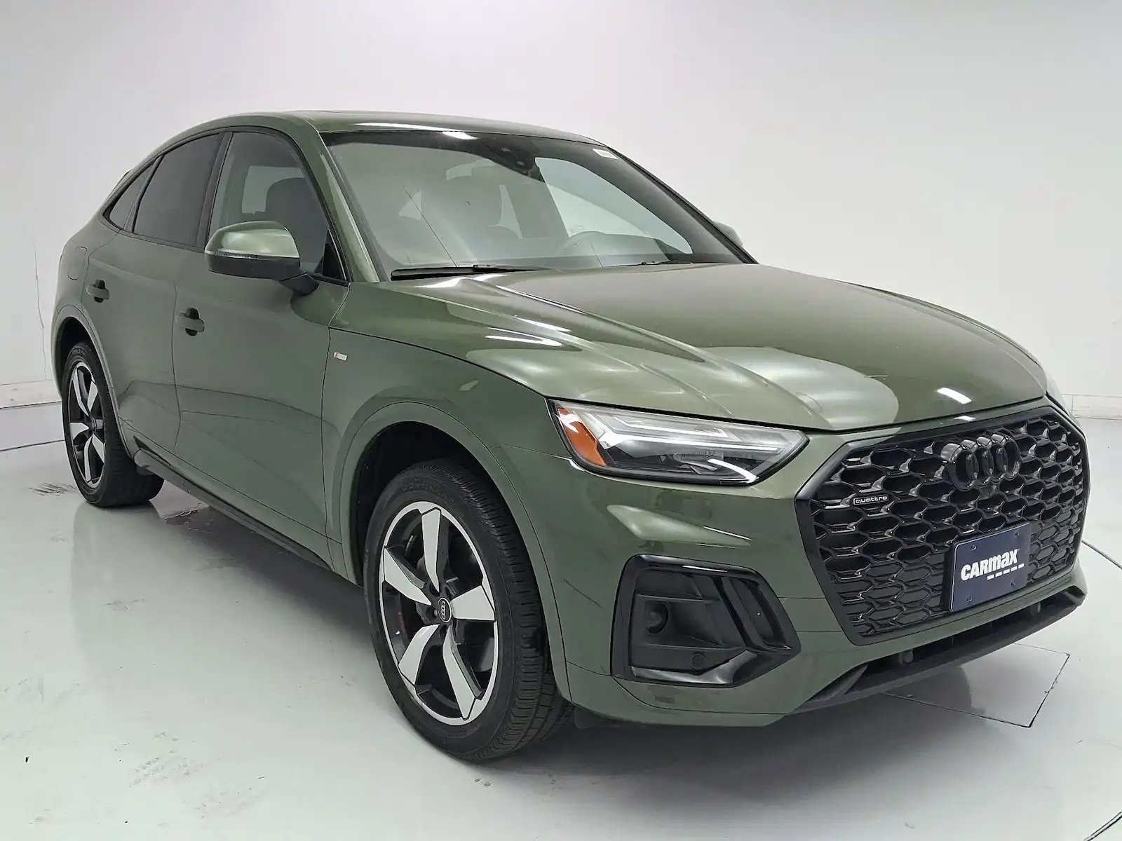 2023 Audi Q5 Sportback 45 Premium Plus's photo