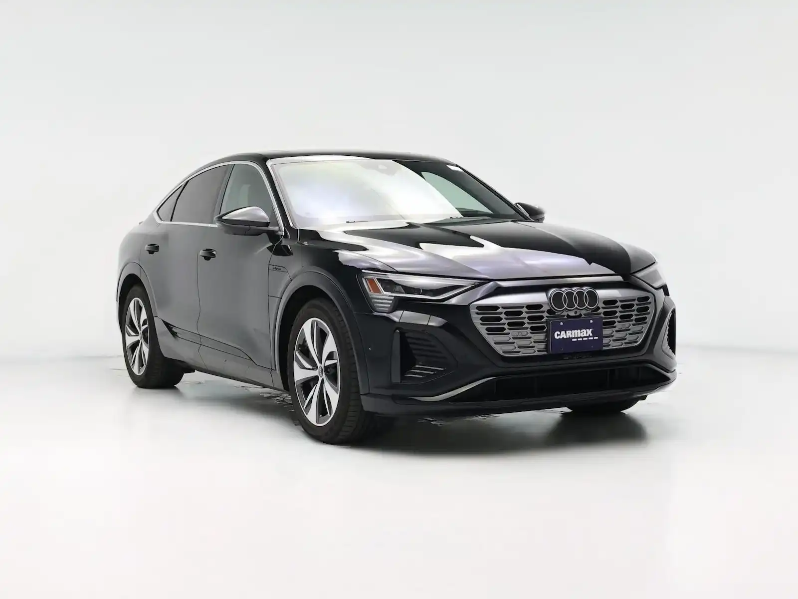 2024 Audi Q8 Sportback e-tron 114 kWh Prestige quattro 55's photo