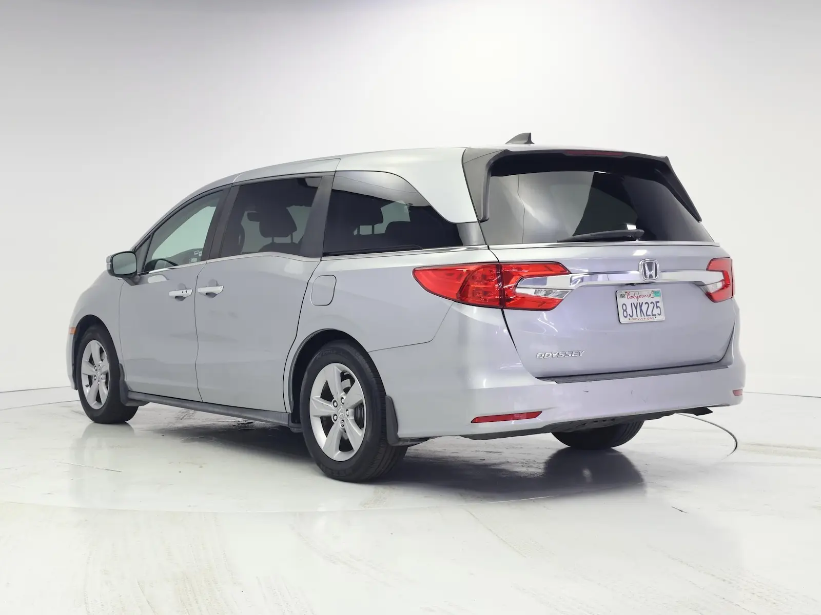 2019 Honda Odyssey EX-L Navigation RES photo 3