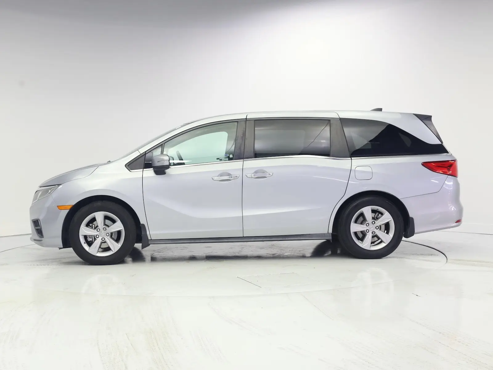 2019 Honda Odyssey EX-L Navigation RES photo 4