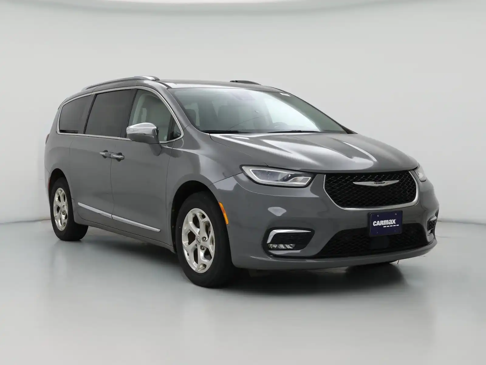 2021 Chrysler Pacifica Limited's photo