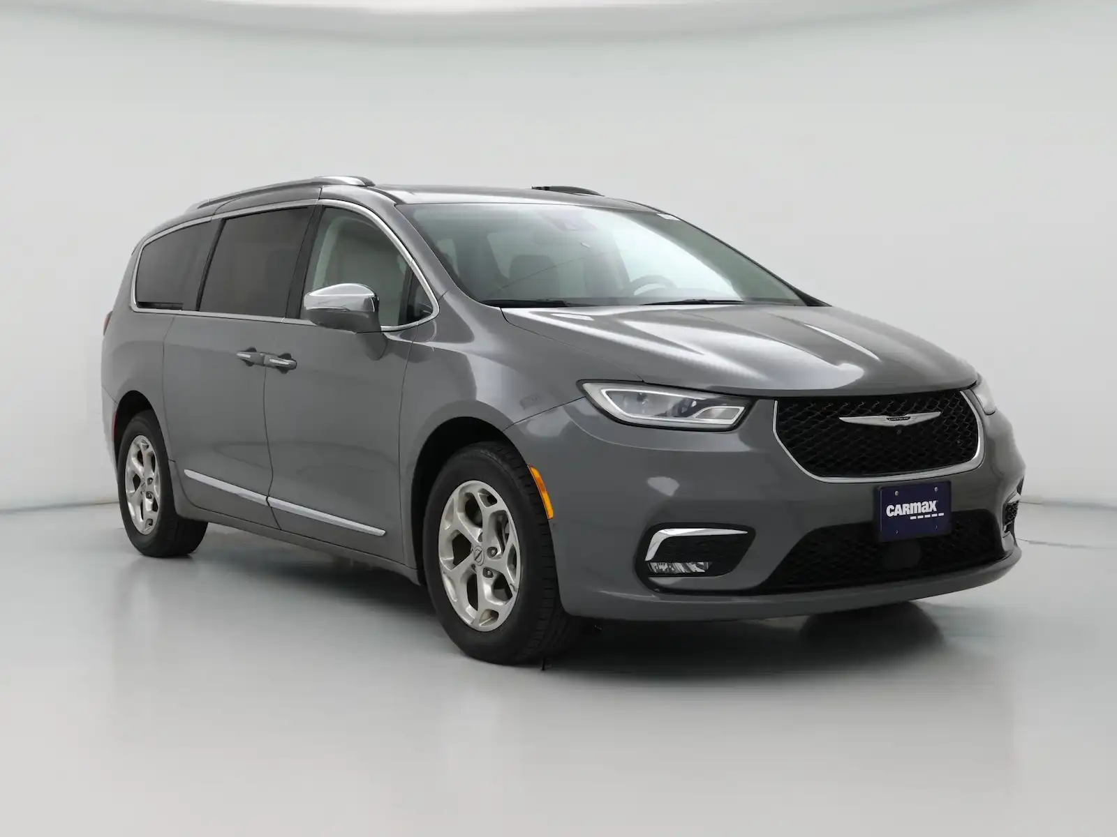 2021 Chrysler Pacifica Limited's photo
