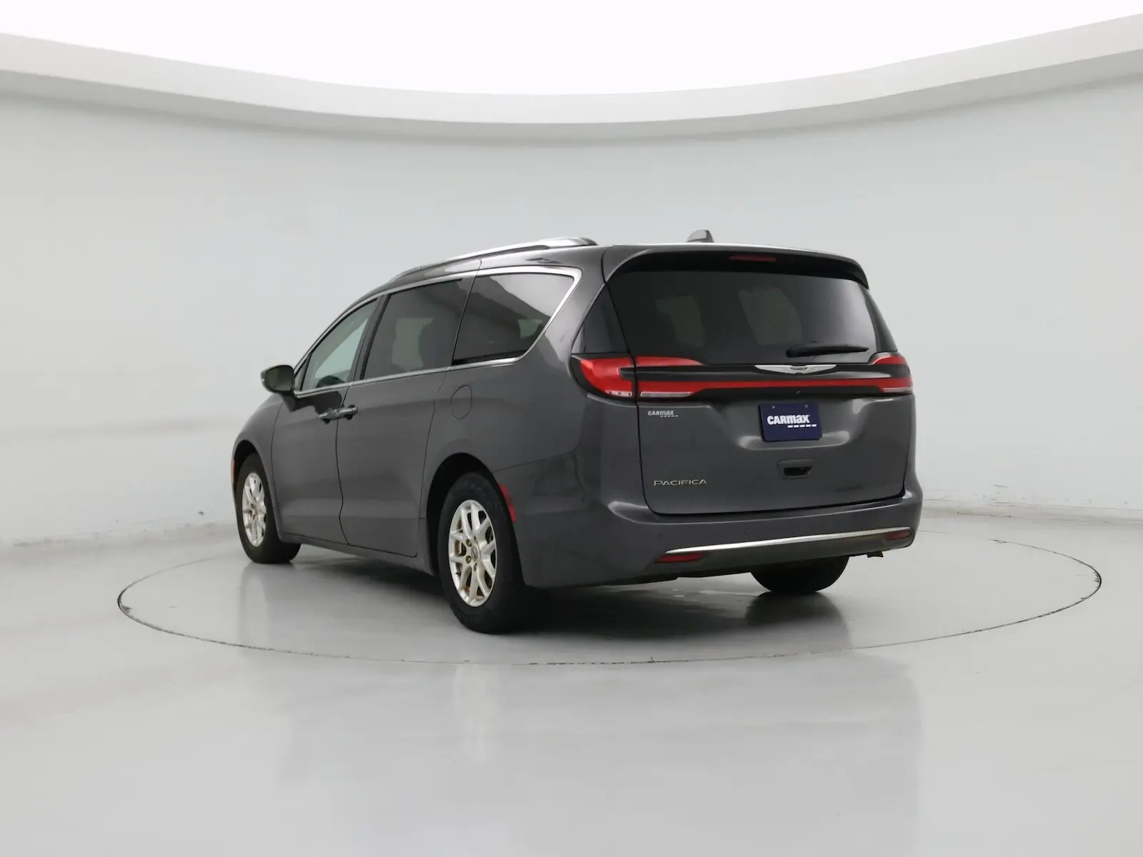 2021 Chrysler Pacifica Touring L photo 3