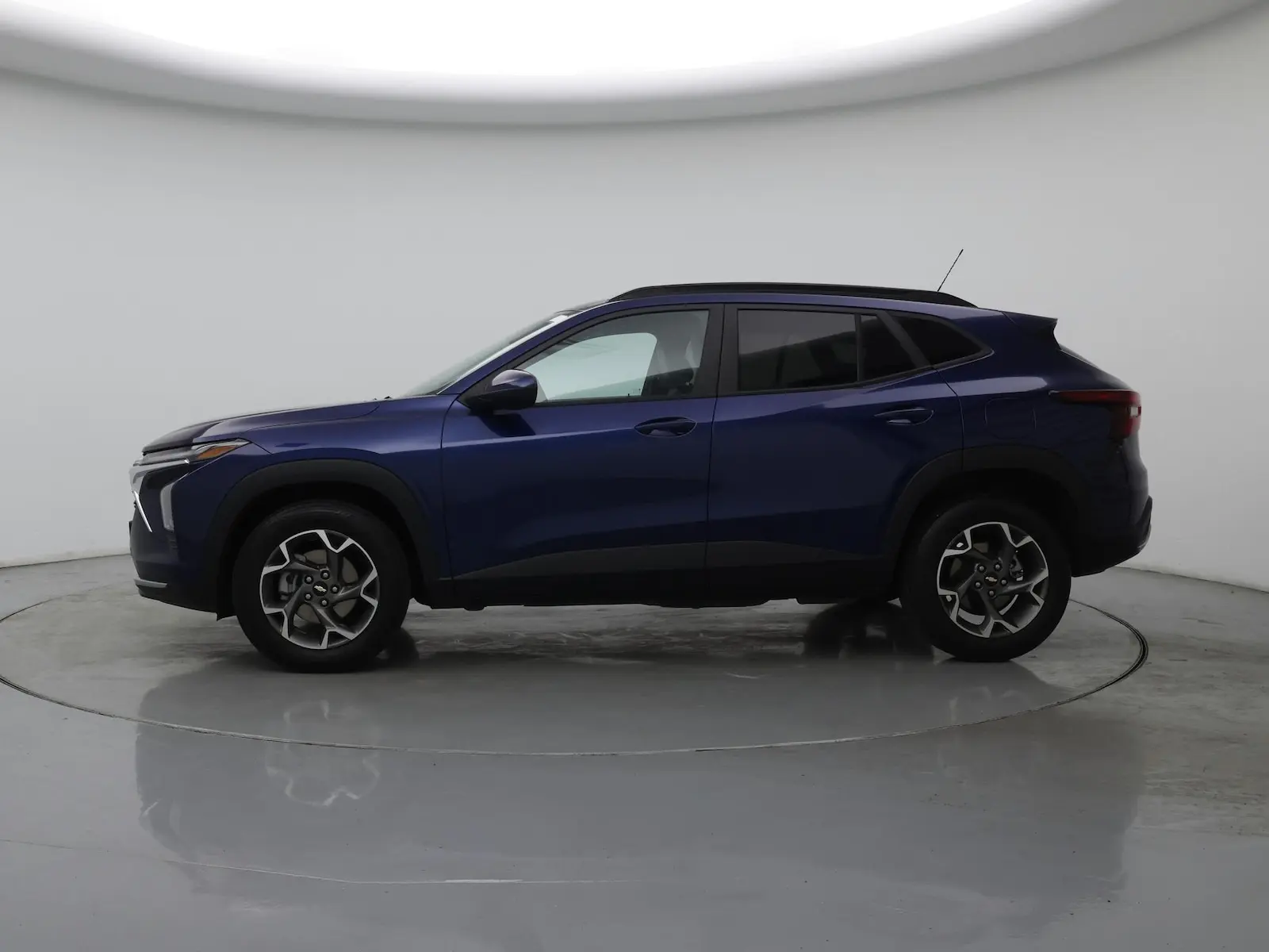 2024 Chevrolet Trax LT photo 4
