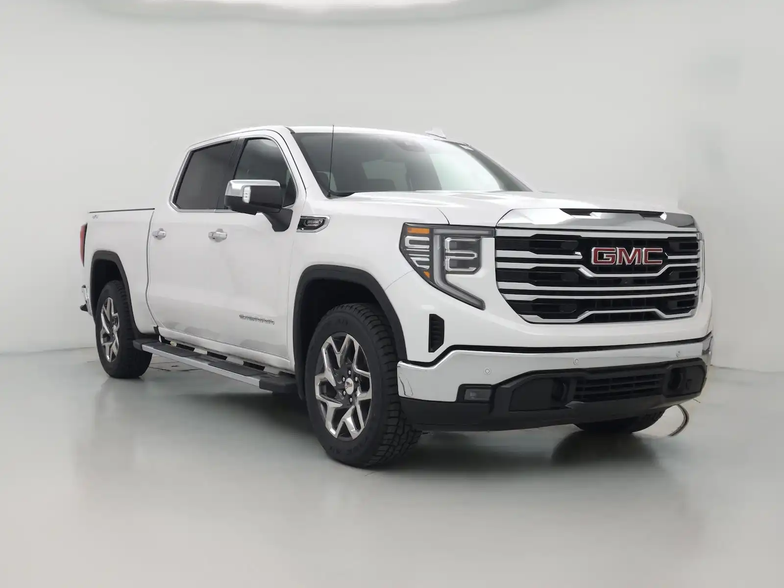 2025 GMC Sierra SLT 4WD Crew Cab Short Box's photo