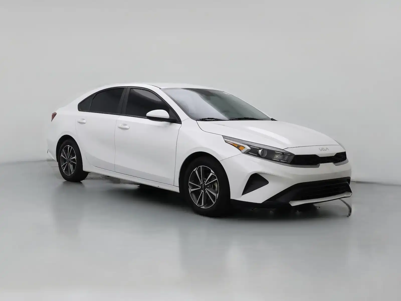 2022 Kia Forte LXS Auto's photo