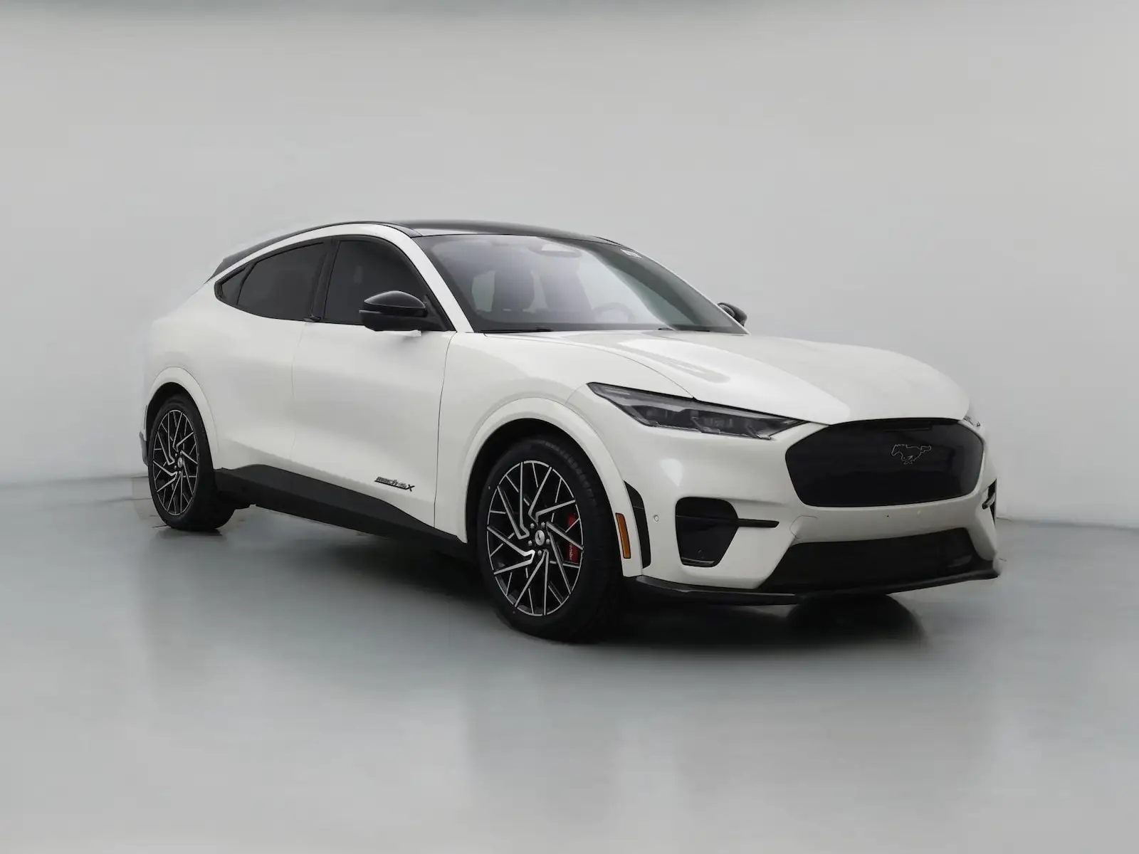 2022 Ford Mustang-Mach-e GT photo 1
