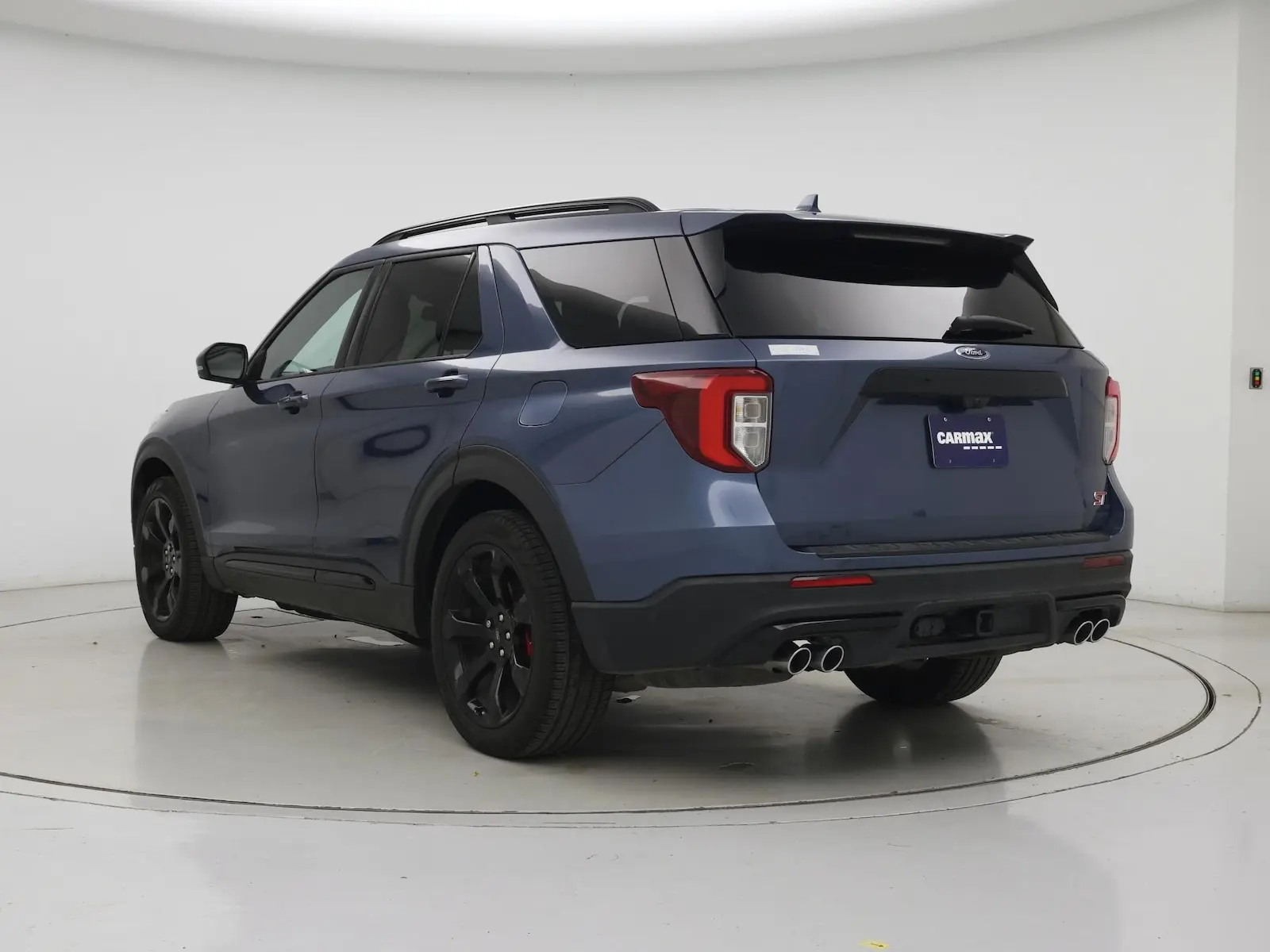 2020 Ford Explorer ST 4WD photo 3
