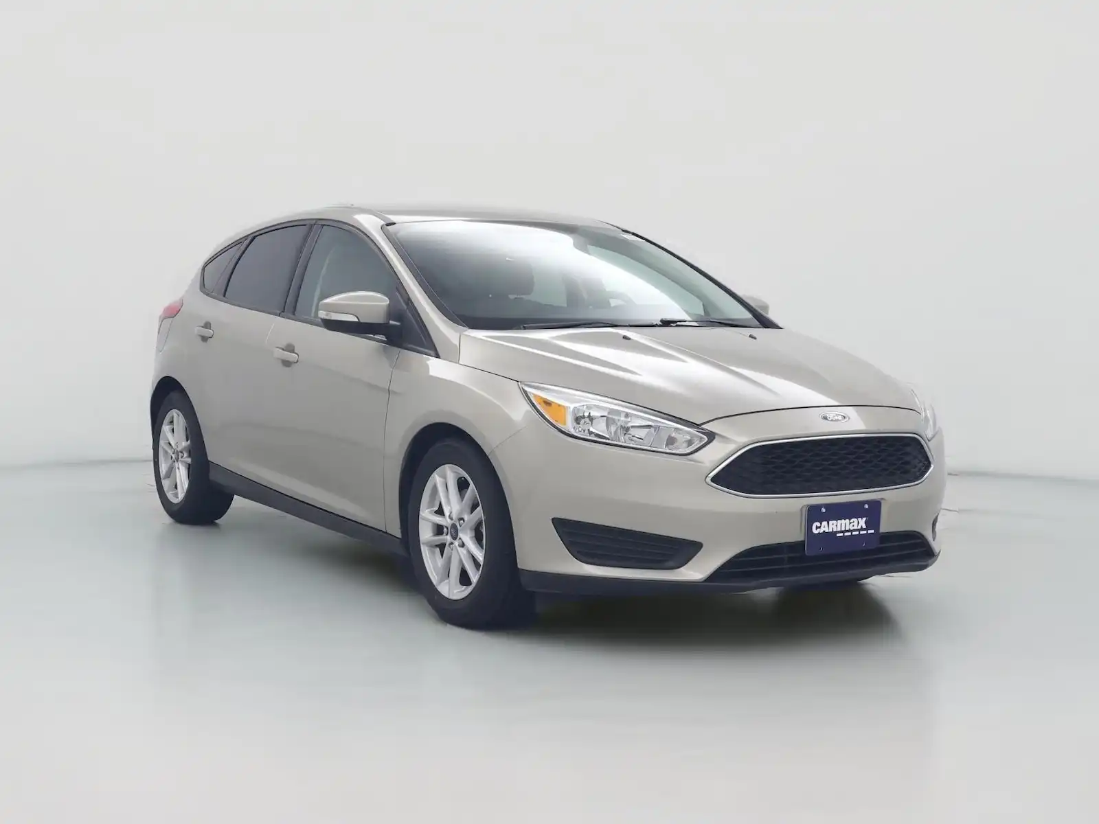 2015 Ford Focus SE Hatchback 5-Door's photo